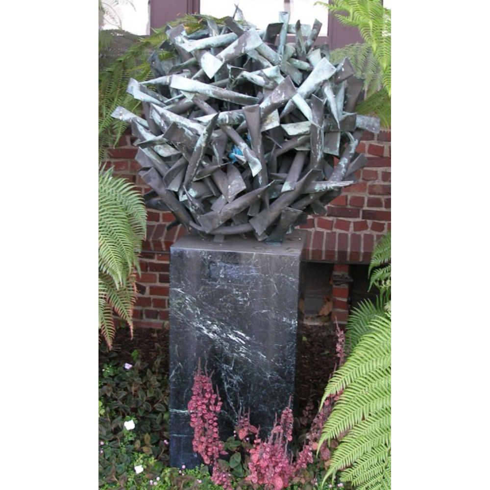 Claire Falkenstein  
The Point as a Set #16, 1965 
Copper tubing 
Gift of the Long Beach Museum Association  64-5.11